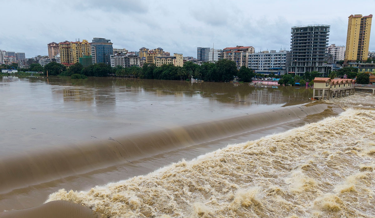 Over 31,000 Evacuated as Heavy Rain Hits China’s Hainan Province